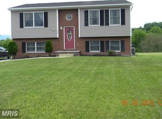 145 Bank St, Mount Jackson, VA 22842