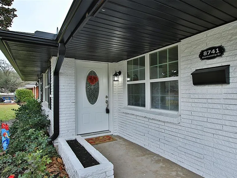 8741 Blankenship Dr — Photo 6