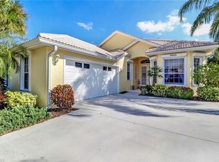 6010 Highwood Park Ln, Naples, FL 34110