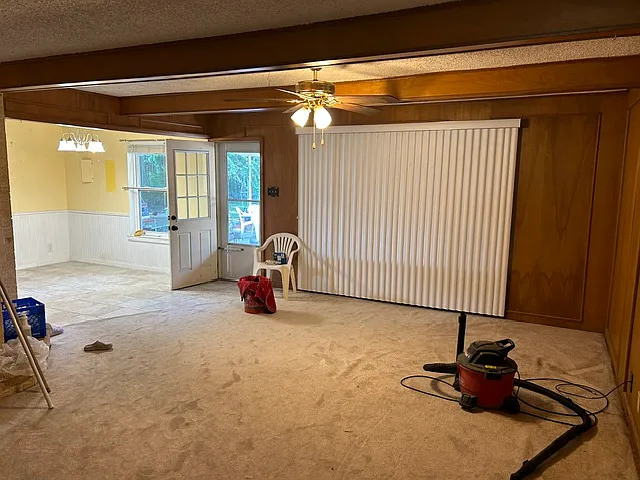 203 Melody Ln — Photo 11