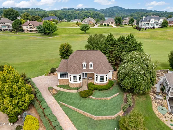 240 Big Water Dr, Vonore, TN 37885