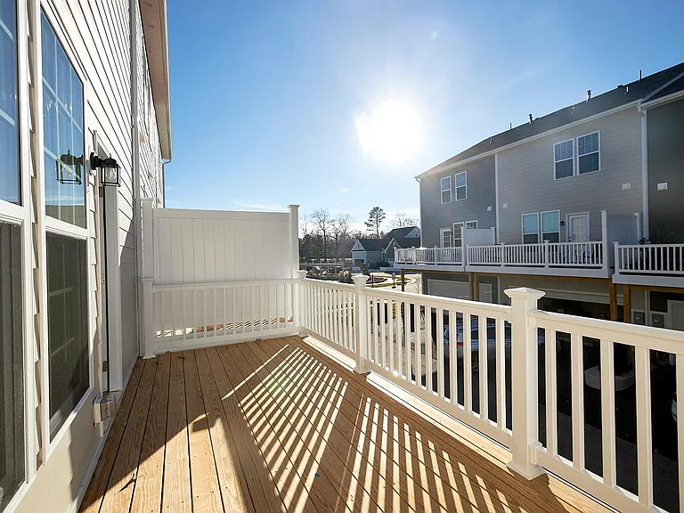 13868 Randolph Pond Ln — Photo 49
