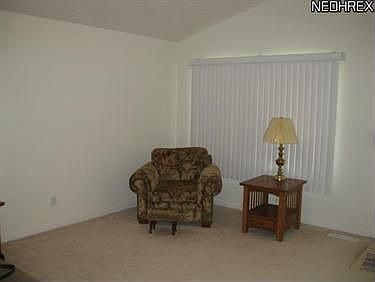 5th image of 110 Lakewood Dr