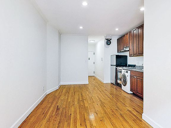 3rd image of 474 W 150th St #6FL2
