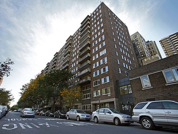 5th image of 135 W 96th St APT 3c