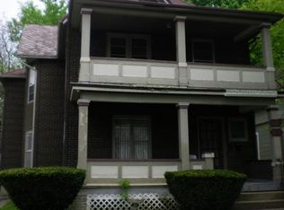 511 S Chicago Ave, Freeport, IL 61032