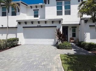 16483 Helix Ct, Loxahatchee, FL 33470