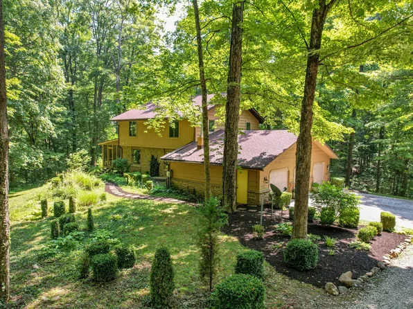 6318 E Centenary Rd, Mooresville, IN 46158
