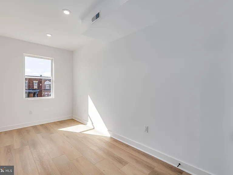 1221 W Lehigh Ave #3 — Photo 8