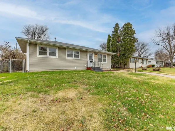 571 31st Ave, East Moline, IL 61244