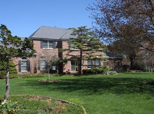 10 Tiberon Dr, Holmdel, NJ 07733