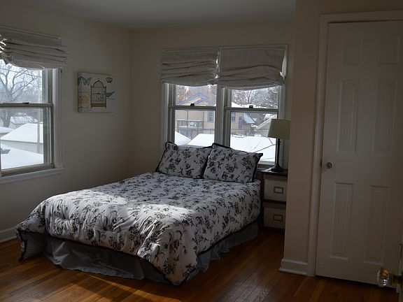 4th image of 2234 Hayes St NE