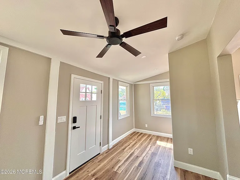 408 Forepeak Ave — Photo 5