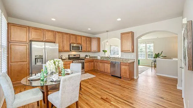 44613 Ellery Ln — Photo 8