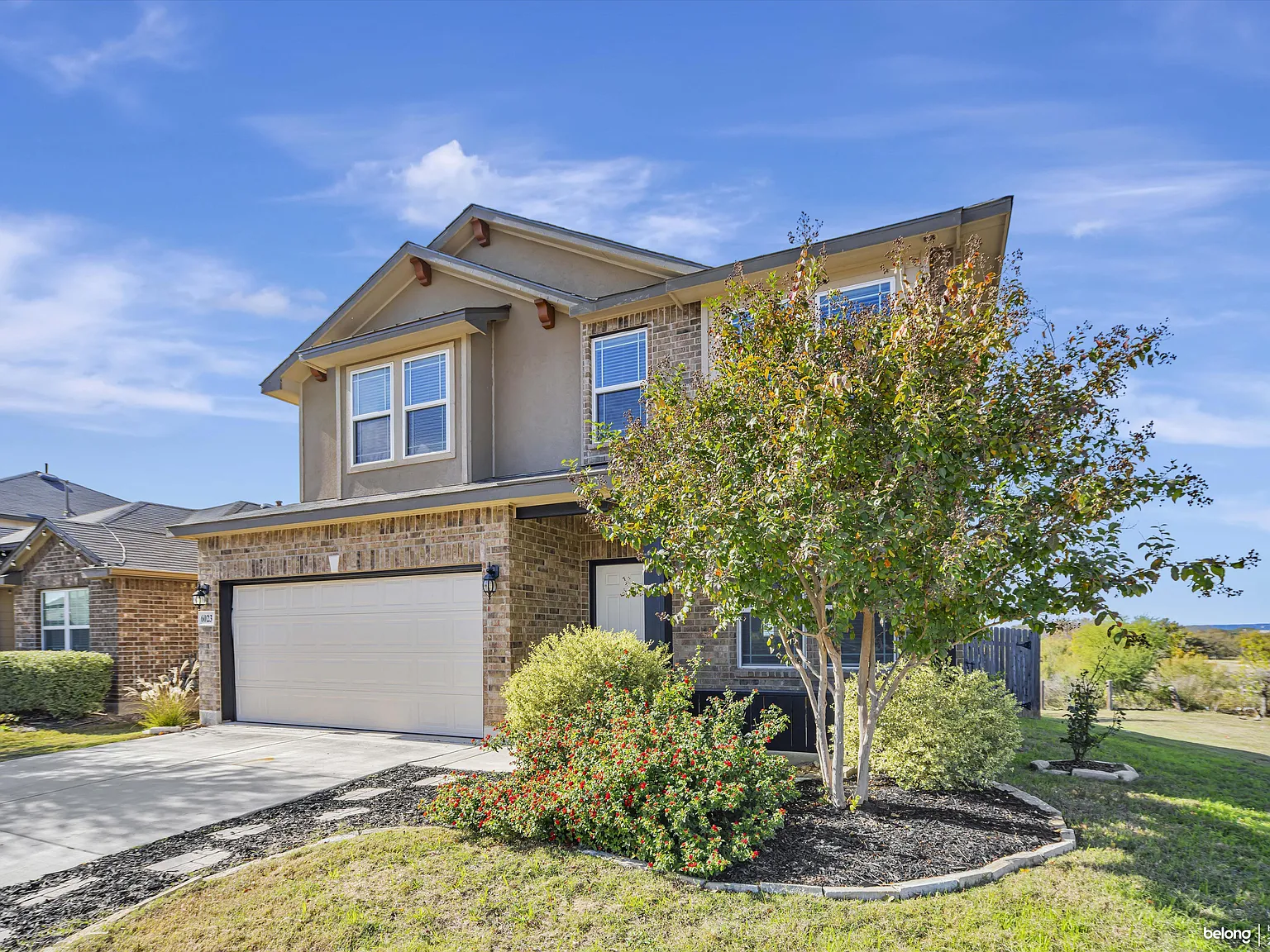 3 bed, 2.5 bath, 2100 sqft, $1,845 — Photo 3