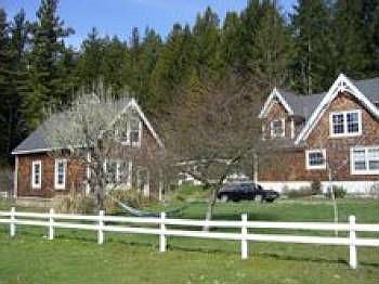 2nd image of 1998 Fieldbrook Rd
