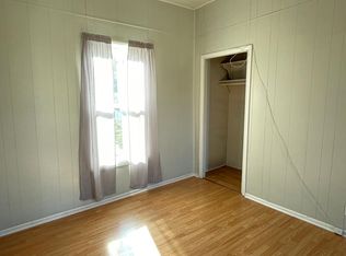 411 N 4th St #B, Hannibal, MO 63401