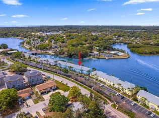 3837 Pompano Dr SE, Saint Petersburg, FL 33705