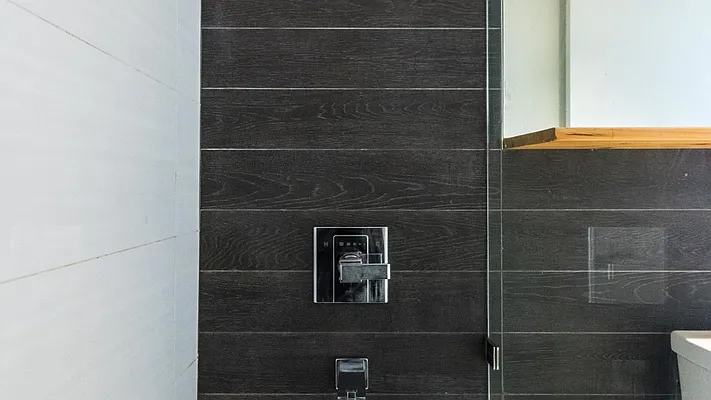 Rented by Nooklyn NYC LLC | media 18