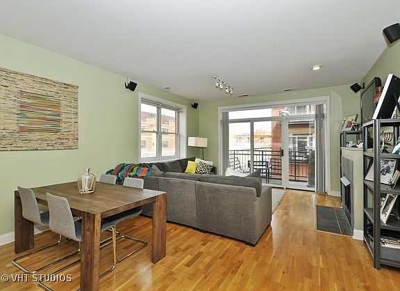 3rd image of 2300 W Saint Paul Ave #D202
