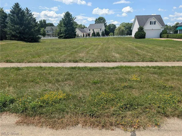 549 William St, Lagrange, OH 44050