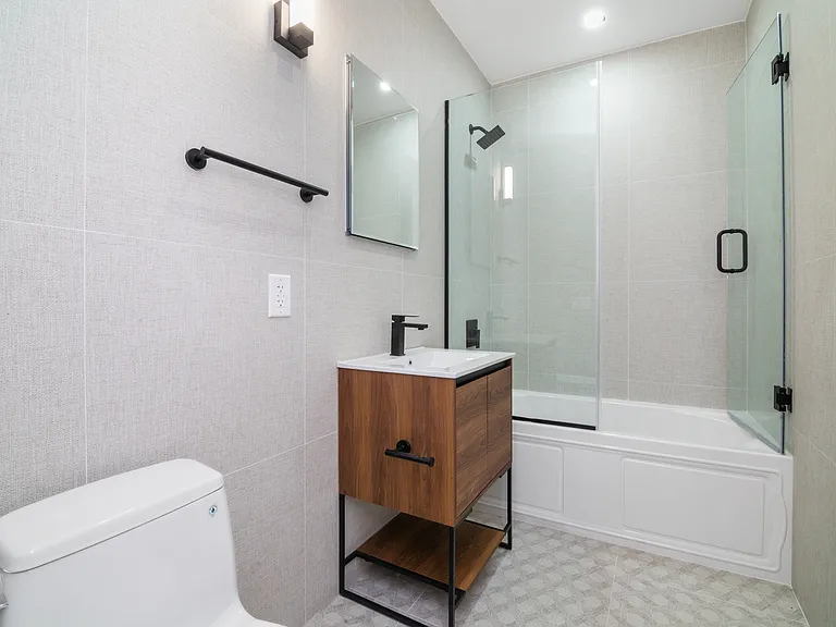 237 W 72nd St #5 — Photo 8