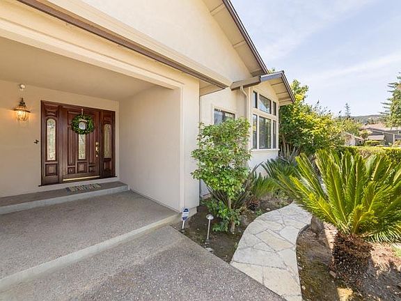 3rd image of 932 Portswood Cir