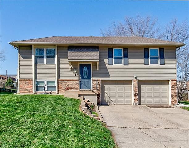 1st image of 1220 Golfview Dr