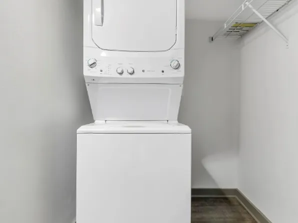 2125 Superior Ave E, Cleveland, OH