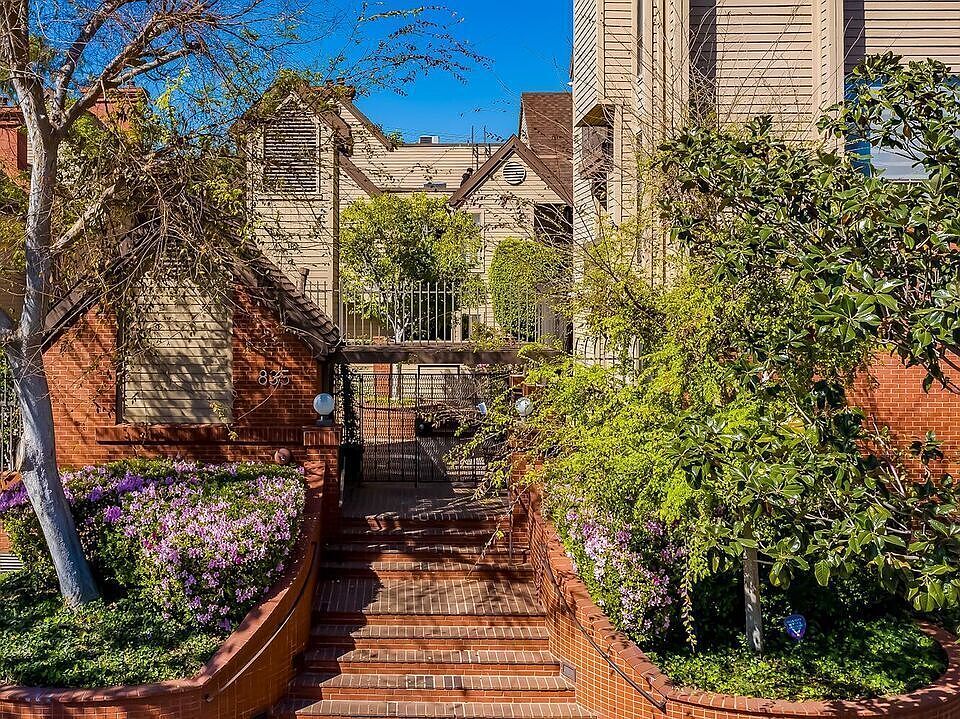 1st image of 835 S Lucerne Blvd APT 205