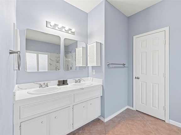 5th image of 12926 Bedford Falls Dr
