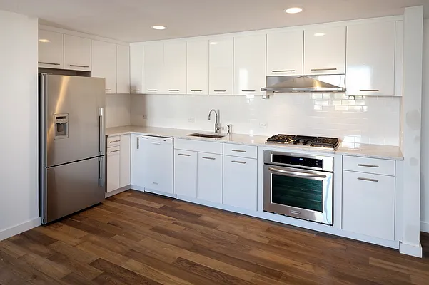 Sold by Vesta Hoboken | media 4