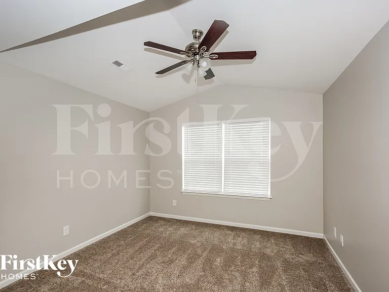 4944 Rockwood Rd — Photo 9