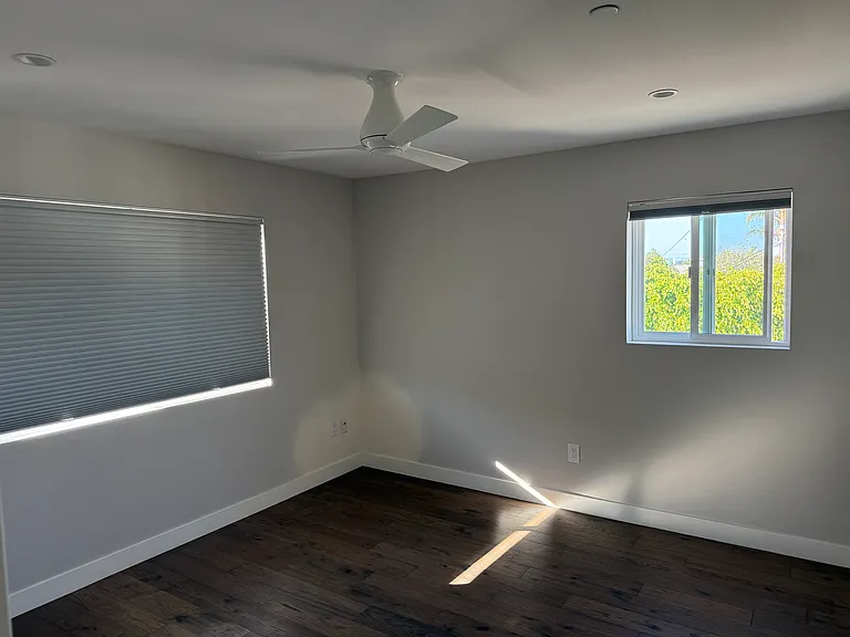 Master Bedroom w/ Ensuite Bathroom