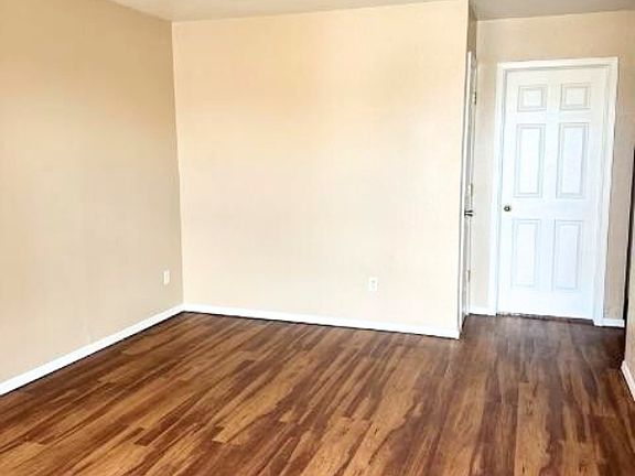 5th image of 1100 Heather Ave #A