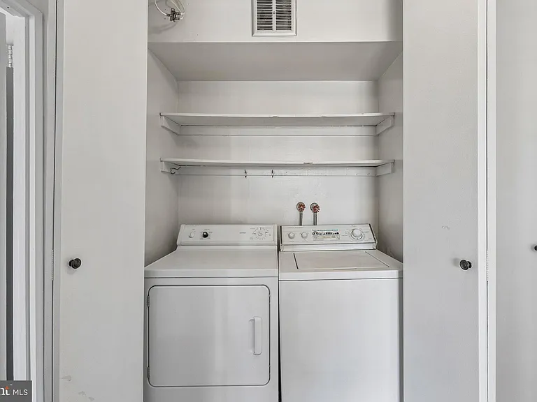 1326 Spruce St #42-1901 — Photo 20