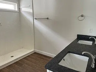 402 Albus Dr — Photo 7