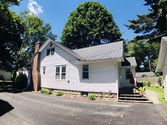 3rd image of 22 Melvin Ave