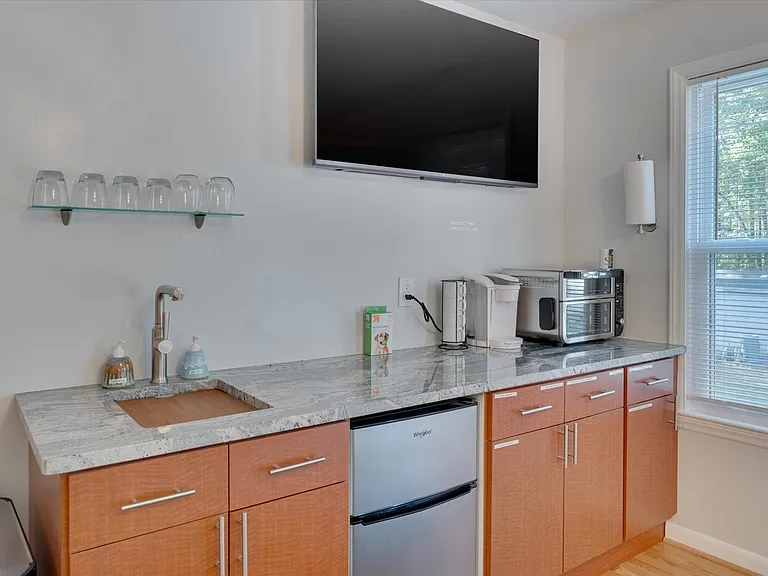 824 Warren Ave #A — Photo 5