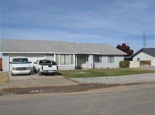 13592 Mount Ranier Way, Hesperia, CA 92345