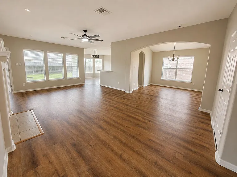 5817 Village Grove Dr — Photo 16