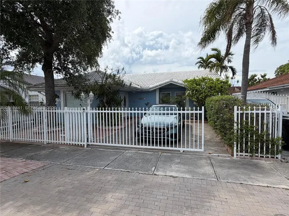 13965 SW 10th St, Miami, FL 33184