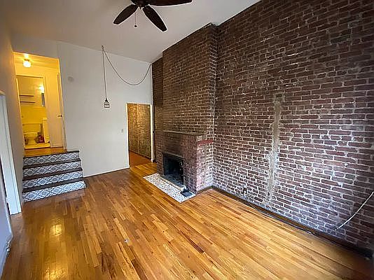 2nd image of 115 W 77th St APT 2F