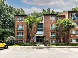 11831 Shire Ct APT 1A, Reston, VA 20191