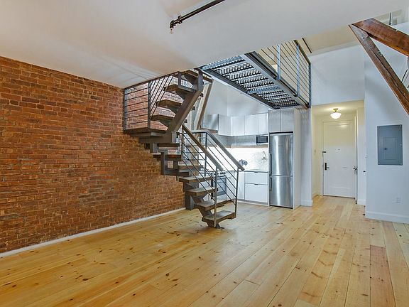 3rd image of 163 N 6th St APT A10