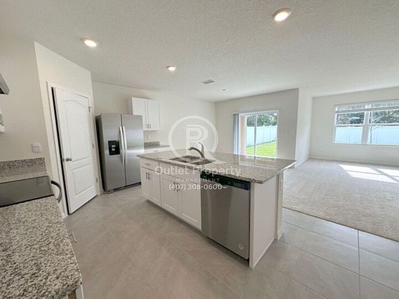 4th image of 1914 Myrtlebrooke Dr