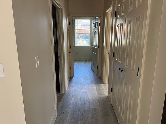 5th image of 3931 D St