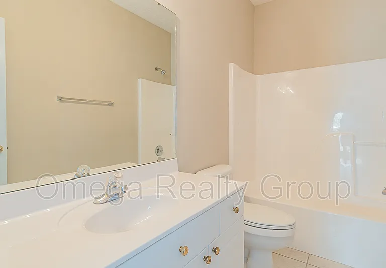 521 McGregor Ct — Photo 33