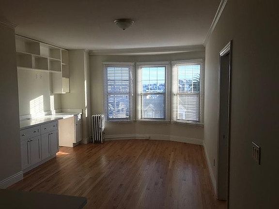 3rd image of 2001 Pierce St APT 47