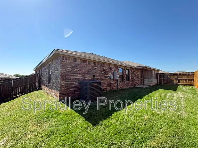 1044A Edwards Dr — Photo 13